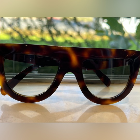Celine authentic tortoise shell glasses - Picture 13 of 16